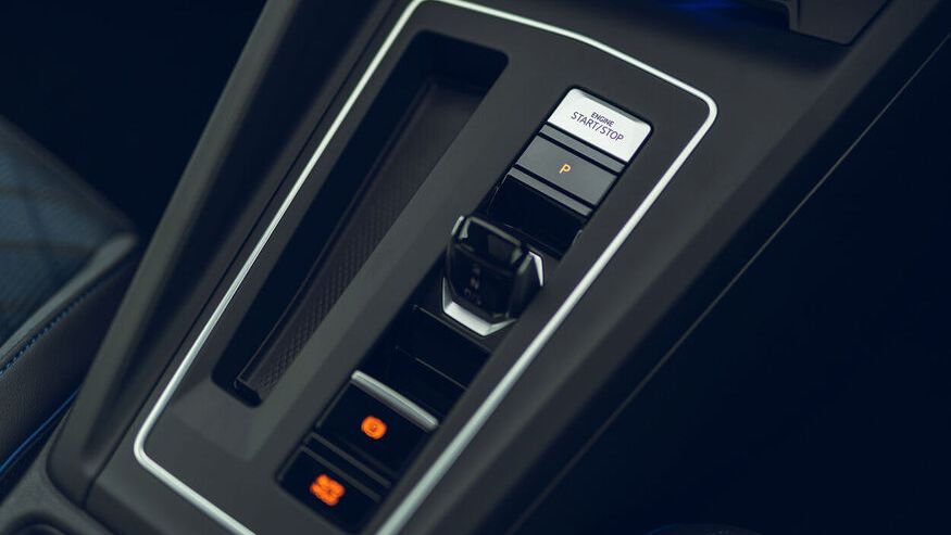 7-Speed DSG transmission ensures a sporty drive whenever needed