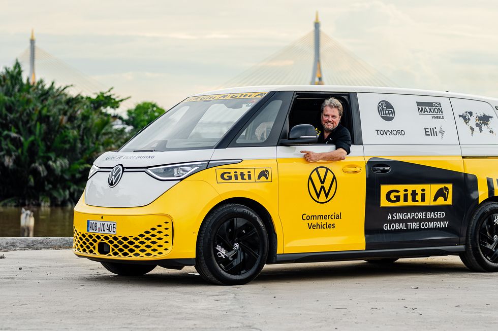 Volkswagen Singapore Newsroom - Rainer Zietlow's ID. Buzz World Record Journey