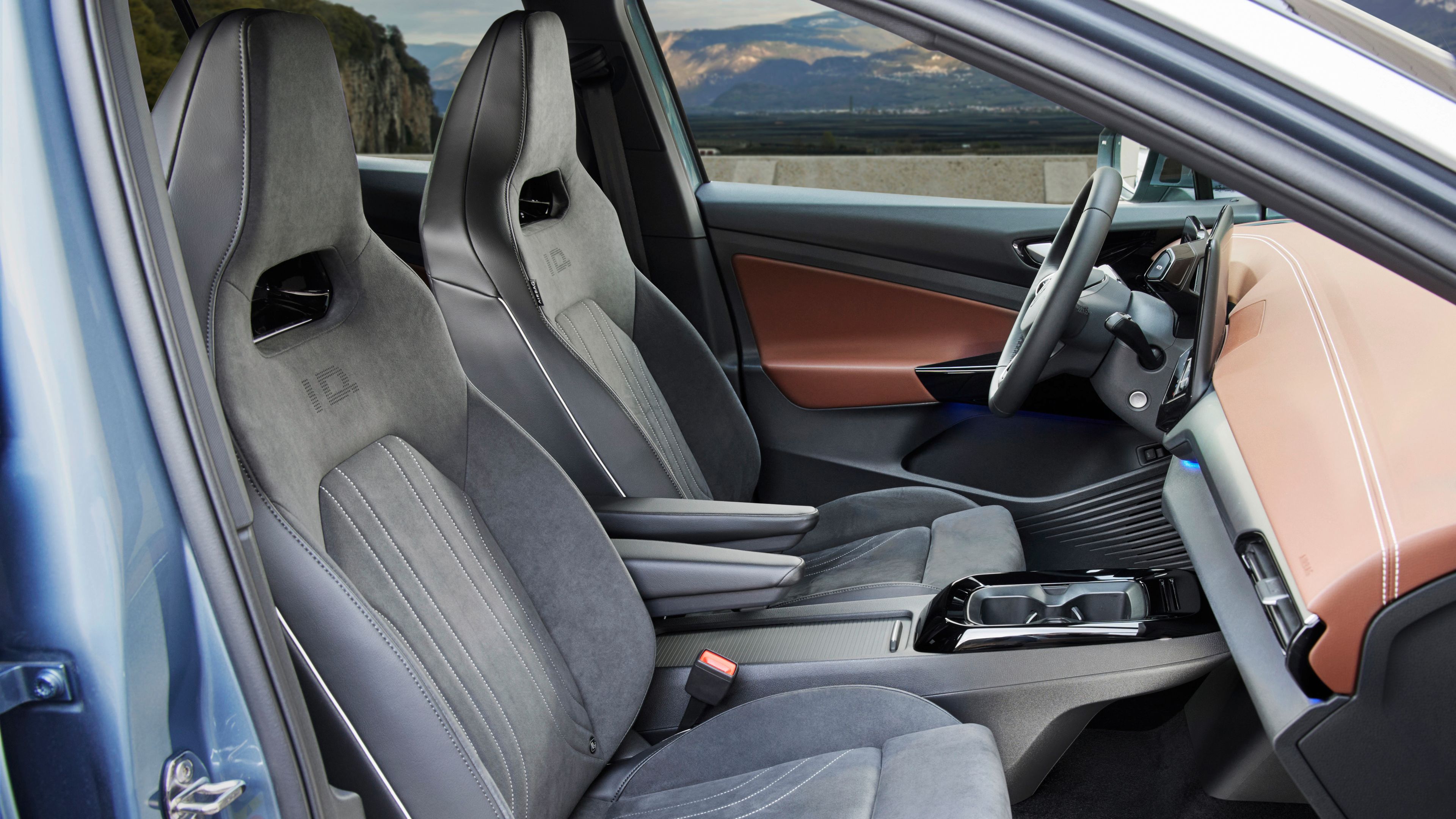 Featuring the steering wheel, premium upholstery in the Volkswagen ID.5 